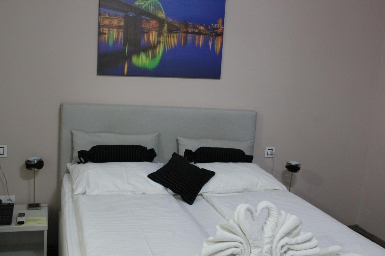 Hotel Bakarni Lonac Brčko Esterno foto